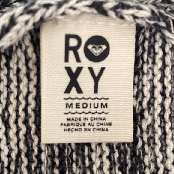 3/$20 Roxy Sweater - Picture 4 of 5